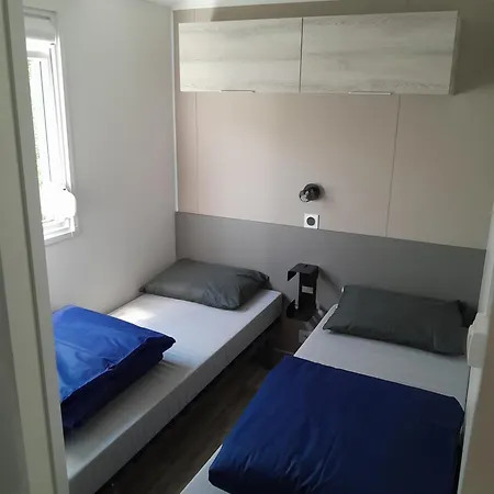 Mobilhome Climatise 6-8 La Palmyre 4 Etoiles * レ・マトゥ